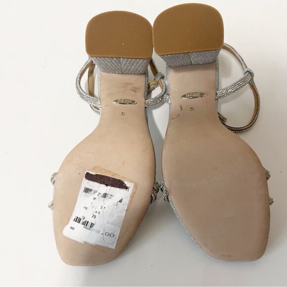 Badgley Mischka Firey Bejeweled Silver Rhinestone Block Heel Sandal Size 5 NWOT - Picture 8 of 8